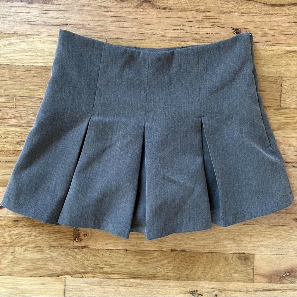Gray Pleated Women's Skirt